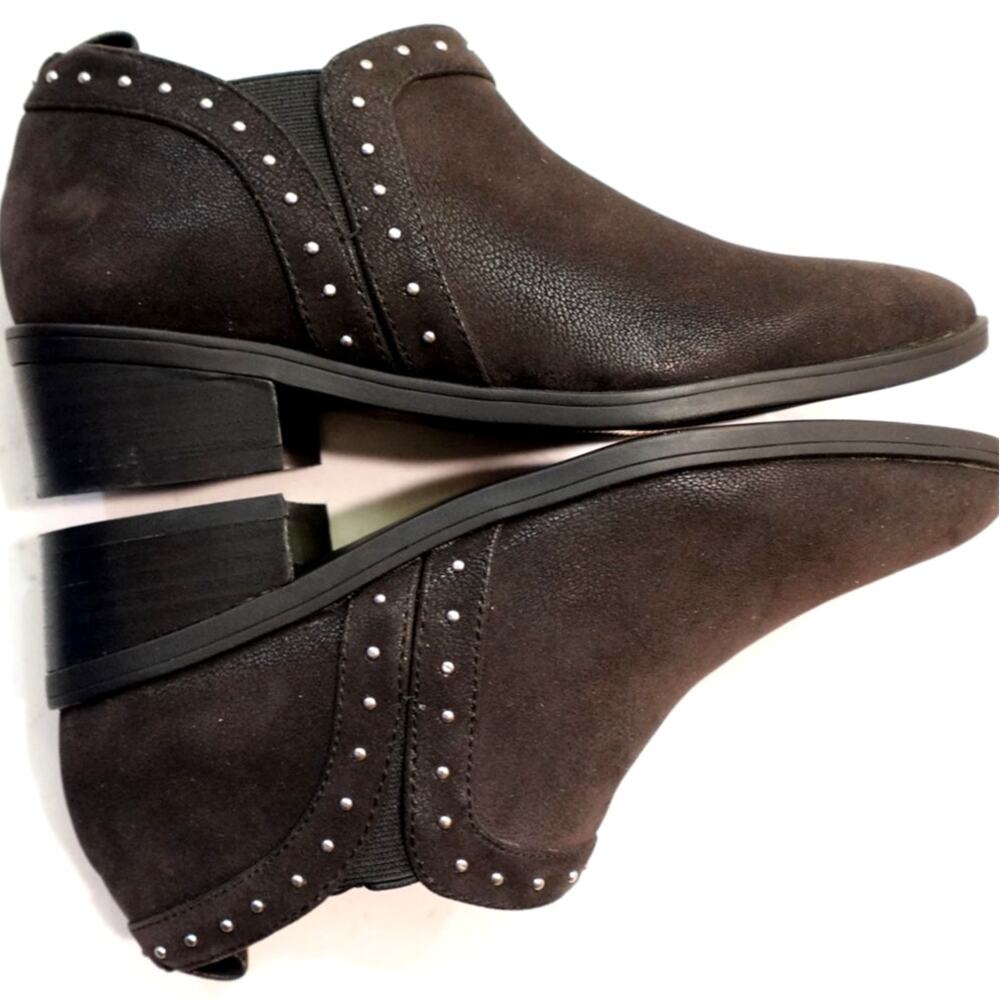 BELLA VITA Women's Smoke Black Lorraine Almond Toe Block Heel Booties in box
